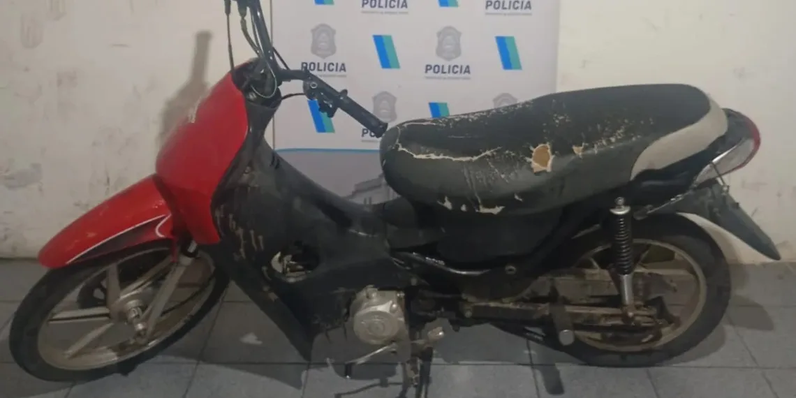 Recuperaron una moto robada y un menor fue imputado por encubrimiento