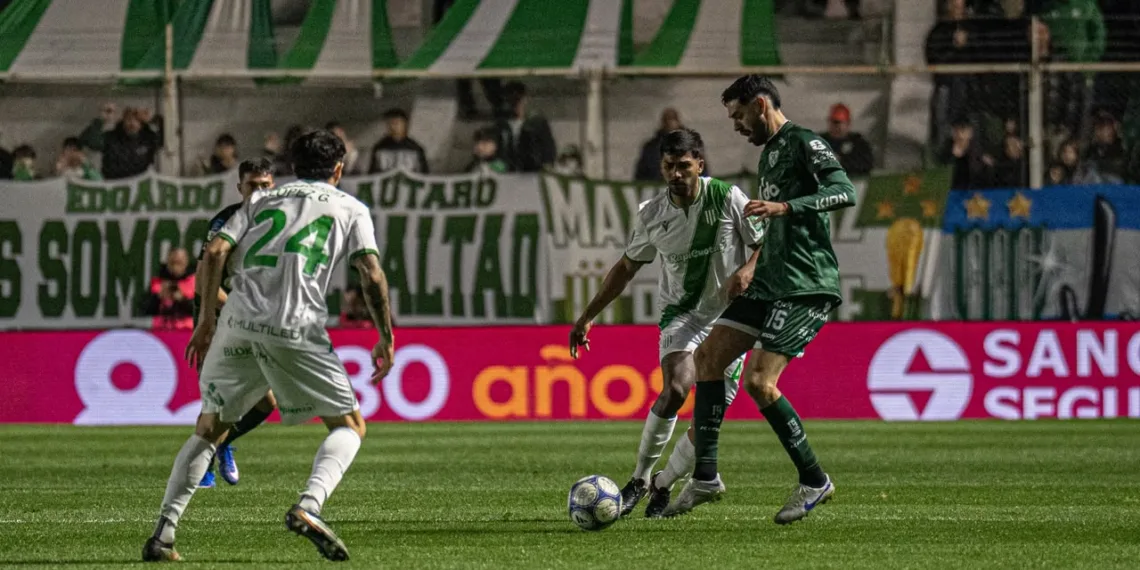 Sarmiento cayó ante Banfield y no levanta vuelo