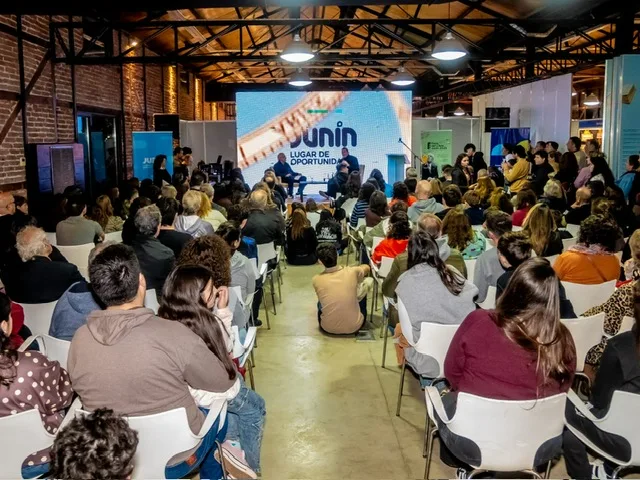 Comenzó la edición 2026 de la Feria del Libro de Junín