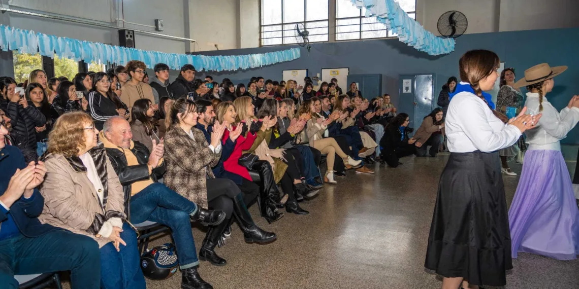 Se conmemoró el Día de la Independencia en la Escuela «Héroes de Malvinas»