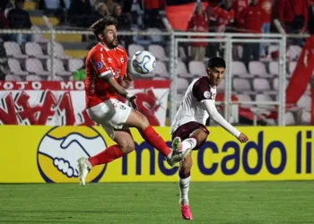 Lanús fue goleado por Cienciano en Perú y quedó eliminado de la Copa Sudamericana