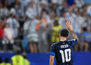 Messi celebró poder darle una alegría a los argentinos que no tienen trabajo y no llegan a fin de mes