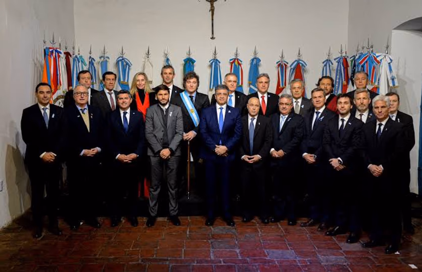 El Gobierno se esperanza con una nueva foto con gobernadores en Tucumán