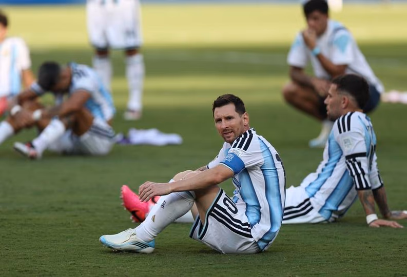 Los sentidos mensajes de Messi, Enzo Fernández y De Paul tras la final del Mundial: entre el dolor de la derrota y el orgullo albiceleste
