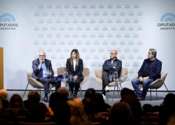 Oscar Ponce llevó al Congreso la defensa del Monotributo y advirtió sobre el impacto de una reforma tributaria