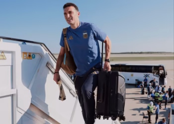 Llegó al país parte de la Selección argentina tras la final del Mundial: quiénes regresaron y el destino del resto del plantel