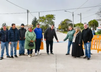 Barenghi inauguró nuevas cuadras de pavimento en Bragado