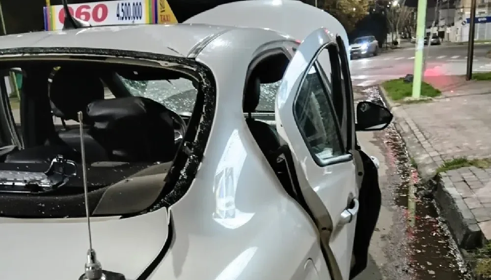 Bahía Blanca: volvieron a internar al taxista al que le explotó el auto en una esquina