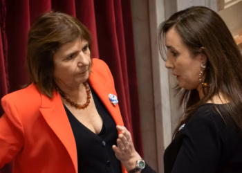 Villarruel y Bullrich intercambiaron munición gruesa tras el triunfo de la Selección