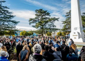 Vecinos, emprendedores, instituciones y una feria multitudinaria en la plaza 9 de Julio
