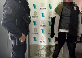 Aprehenden al conductor de una moto con pedido de captura