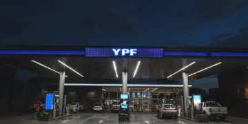 Naftas: avanza la ley para informar con anticipación las subas en PBA