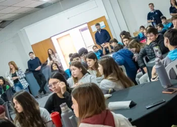 140 alumnos participaron del taller de ideación
