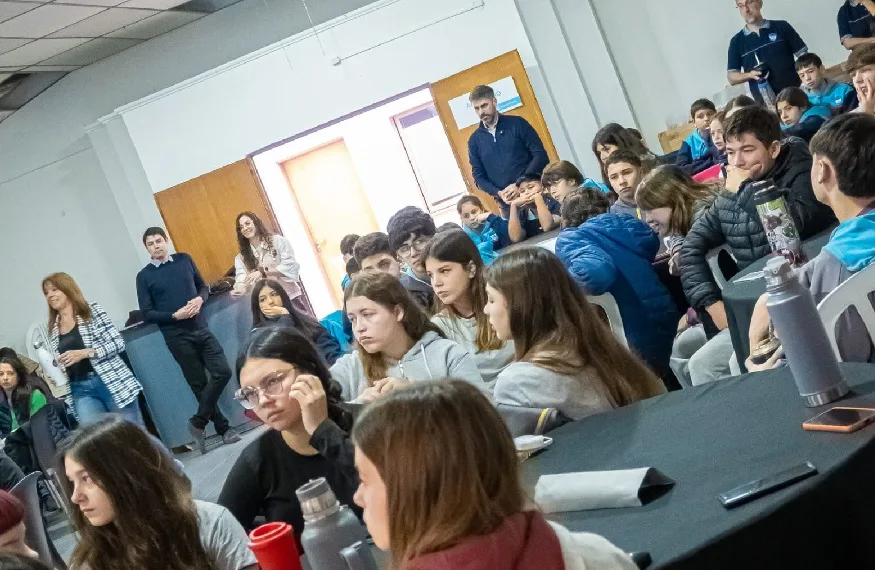 140 alumnos participaron del taller de ideación