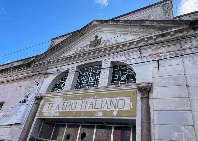 Tras más de dos décadas cerrada, resurge el interés por reabrir la sala del Teatro Italiano