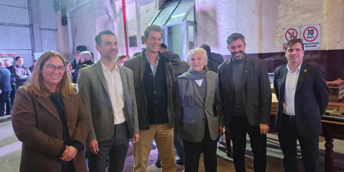 Autoridades destacan la trayectoria e importancia de la firma Tassara