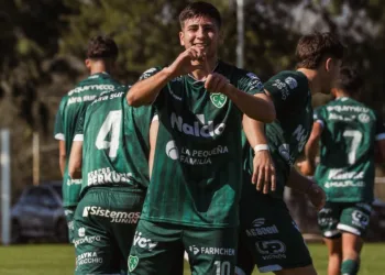 Sarmiento defiende la punta ante Argentinos Juniors