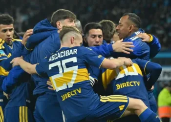 Boca, sin Aranda pero con Paredes, recibe a Lanús con la necesidad de ganar