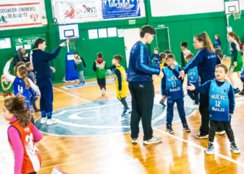 Más de 100 niños disfrutaron de un encuentro de cebollitas en el Club Sarmiento