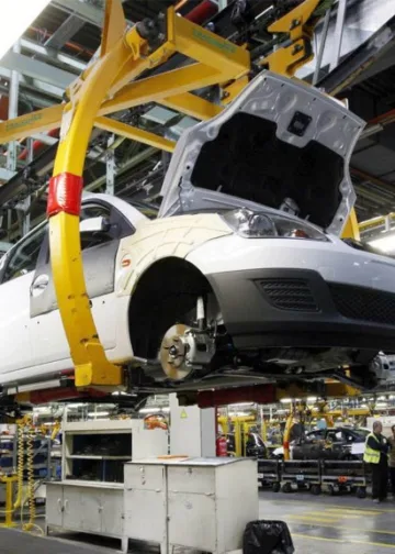Cayó la producción de autos en julio, pero crecieron las exportaciones