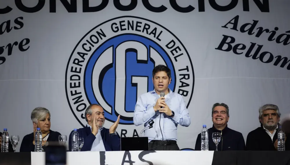 Kicillof: «¿Qué macro va a andar bien, si a la gente no le alcanza?»