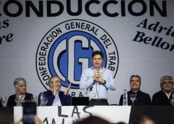 Kicillof: «¿Qué macro va a andar bien, si a la gente no le alcanza?»
