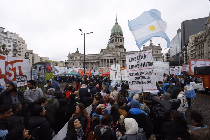 Organizaciones concentraron frente al Congreso contra de la Ley de Propiedad Privada: Hubo incidentes