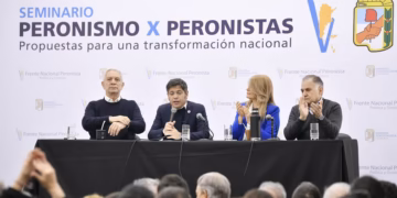 Axel Kicillof: “No debemos someternos a lo que dicten las potencias extranjeras”