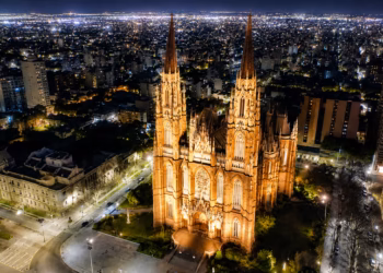Superó a Notre Dame y Florencia: la catedral argentina elegida como la más linda del mundo