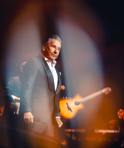 Ricardo Montaner pide auxilio humanitario