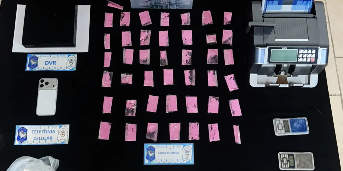 Detenido con un kilo de cocaína y gran cantidad de dosis de «Tussi»