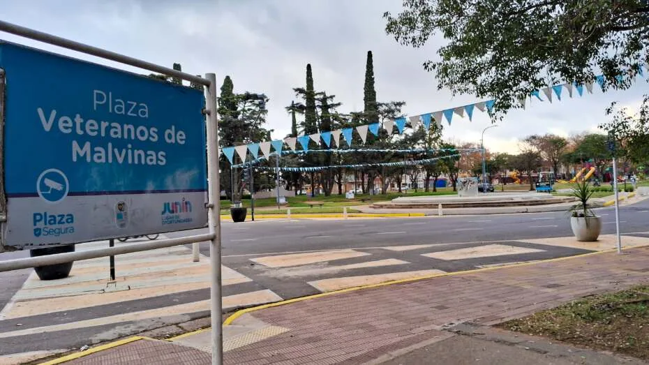 Tensión por un proyecto que busca ponerle “Indio Solari” a la plaza Veteranos de Malvinas