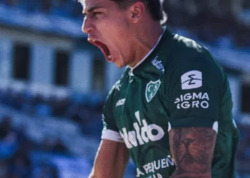 Sarmiento ahora también gana de visitante: enorme triunfo en Tucumán