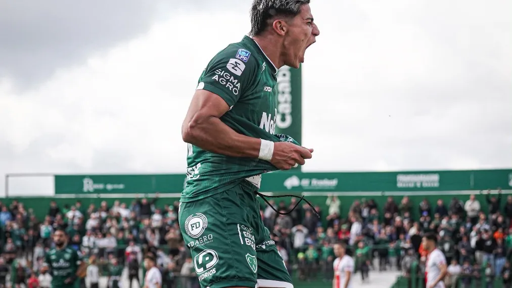 Sarmiento venció a Huracán en Junín y cosechó su tercer triunfo consecutivo