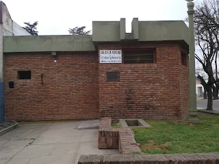 El proceso de desalojo en la Biblioteca Esteban Echeverría se concretaría entre octubre y noviembre