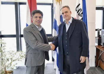 Kicillof se reunió con el presidente Yamandú Orsi en Montevideo