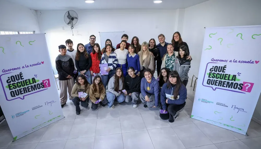 Pergamino: Mayra Mendoza participó de un encuentro con estudiantes de nivel secundario