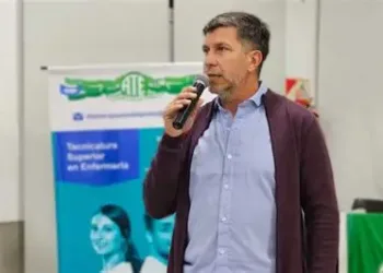 Paran este lunes estatales y docentes