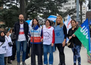 Alto acatamiento al paro docente en Junín y fuerte apoyo al reclamo