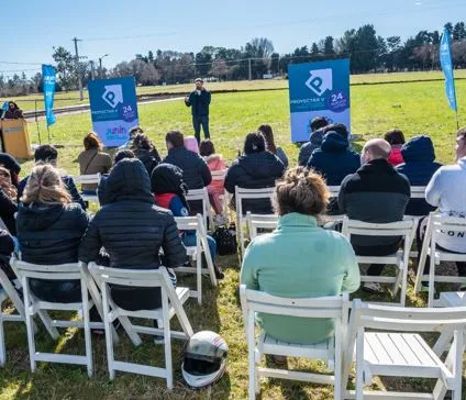 Proyectar V: entrega de 24 lotes y nuevos anuncios