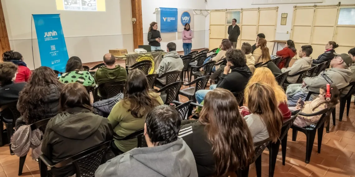 El taller de licencia de conducir alcanzó a más de 900 vecinos