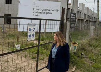 «Quedó desierta la subasta de las 149 viviendas, es una nueva oportunidad para Junín», dijo la senadora Arata