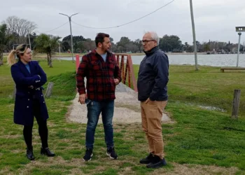 Reunión para ultimar detalles del nuevo parque en la Laguna de Gómez