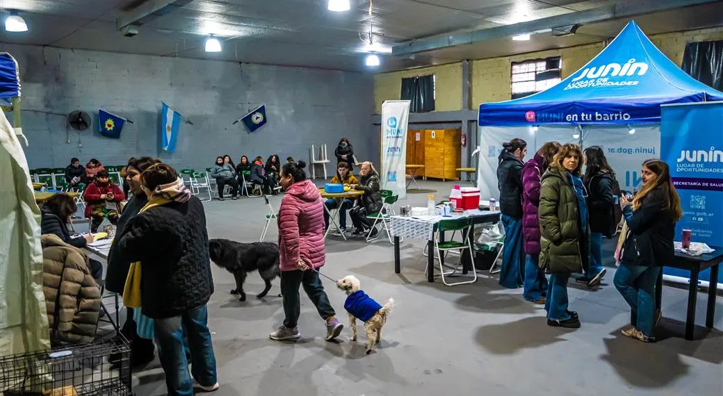 Vecinos de San Martín aprovecharon un  nuevo operativo de “La Muni en tu Barrio”