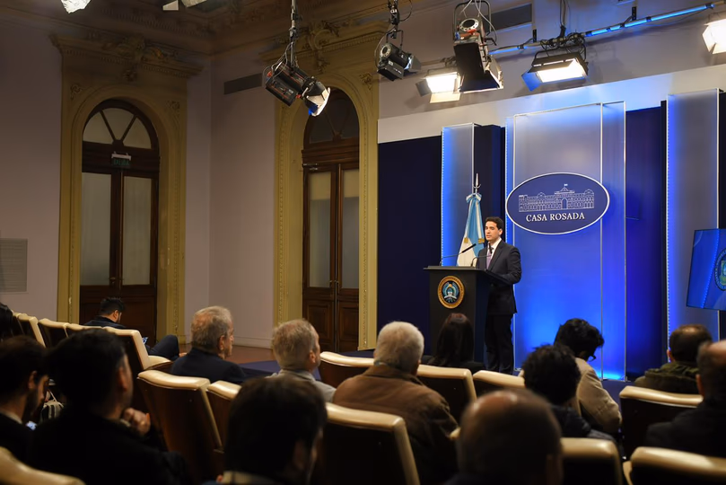 Ravier destacó el nuevo programa oficial de crédito hipotecario y aseguró que Argentina “está saliendo adelante”