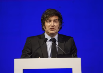 Denunciaron penalmente a Javier Milei por su discurso en el colegio ORT