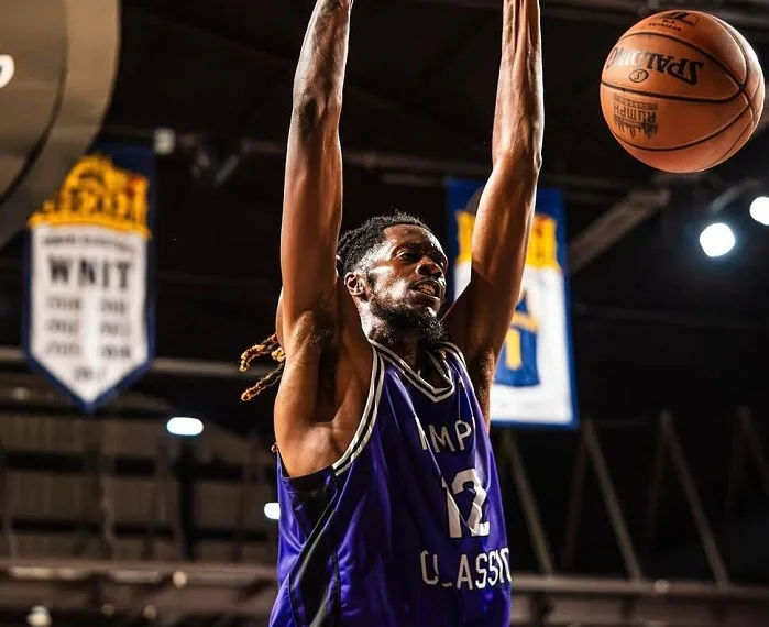 Argentino cerró el plantel con Seth Elliott Pinkney