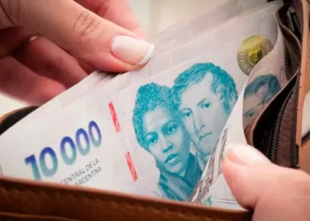 El Gobierno nacional subió el salario mínimo: cuánto se actualizará por mes