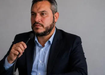 Montanaro propone baños químicos en las plazas y el Parque de Junín